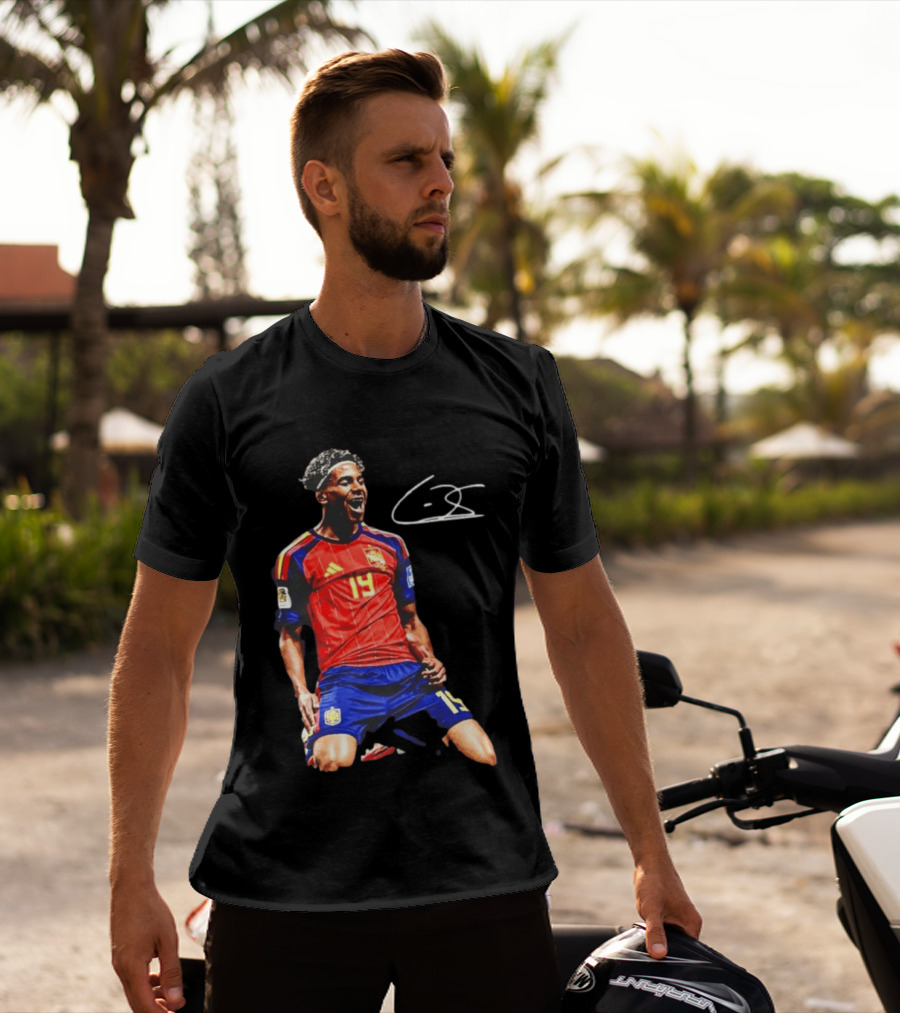19 Lamine Yamal Spain National Football Team Soccer Jersey Celebration T-Shirt