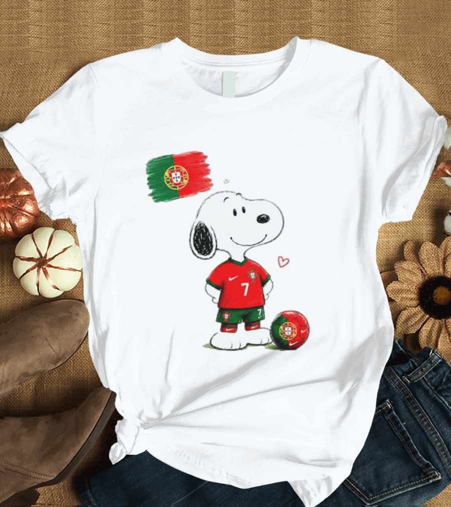 Cristiano Ronaldo Snoopy Portugal Football Number 7 Nike T-Shirt