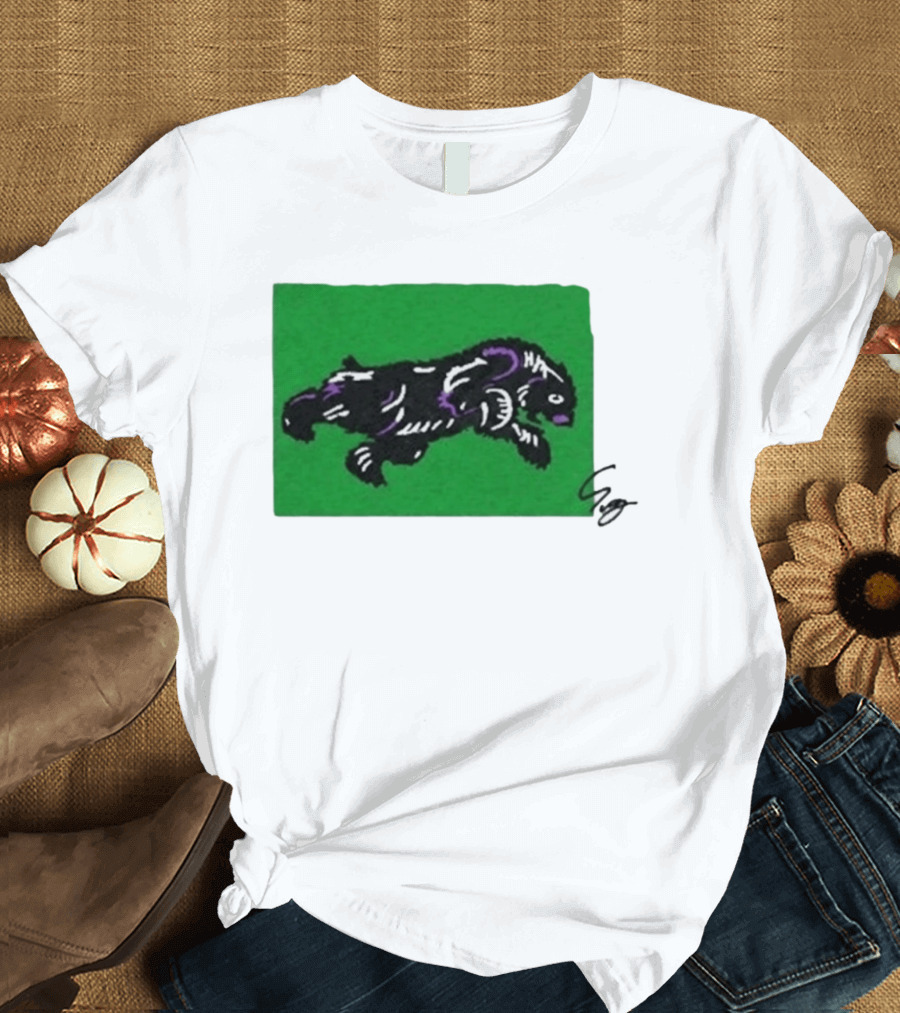 Mako Komuro 2026 Black And Purple Bear On Green T-Shirt