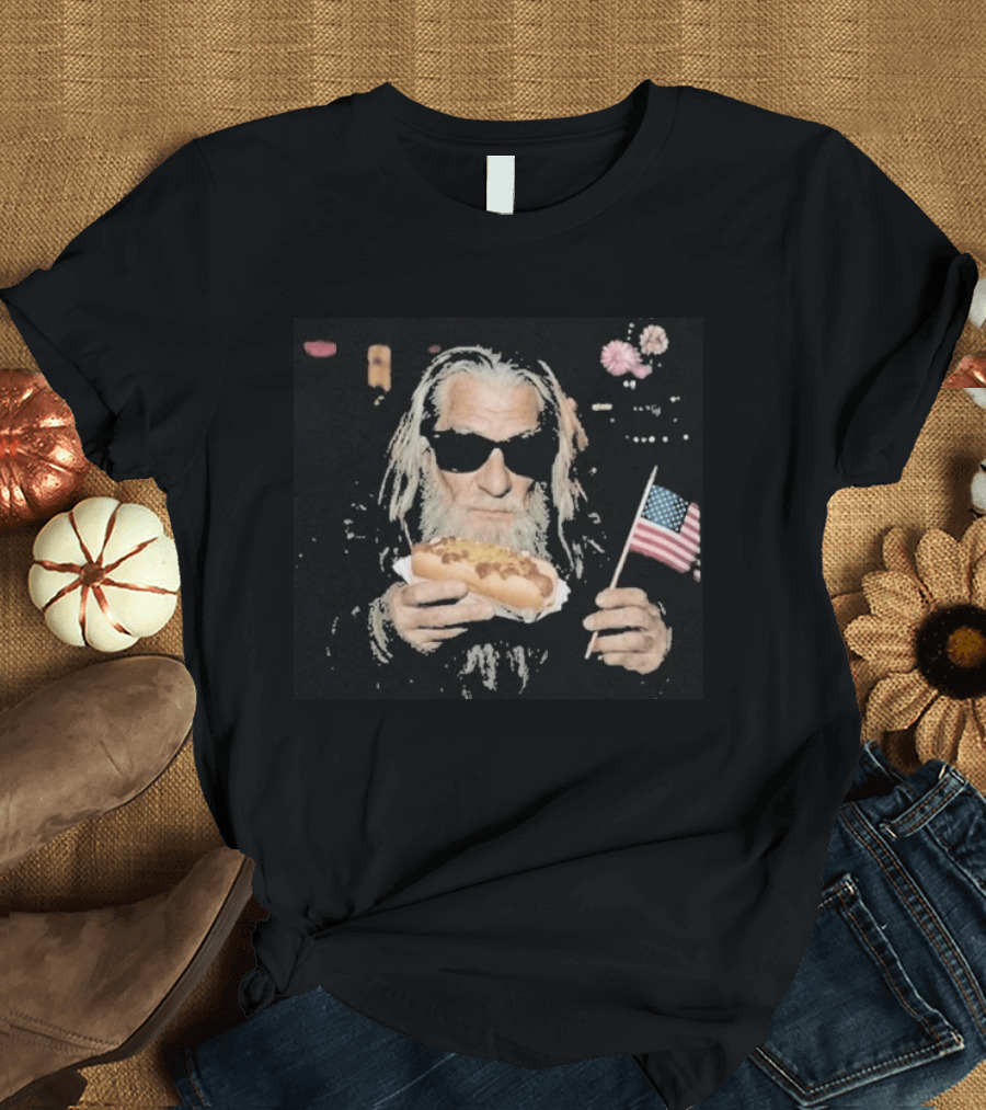 Hot Dog Wizard Holding American Flag Celebrating 4th Of July 2026 T-Shirt