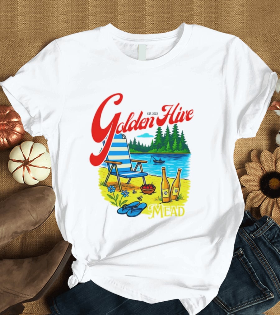 Golden Hive Mead Est 2023 Lakefront Bliss Vintage Escape T-Shirt