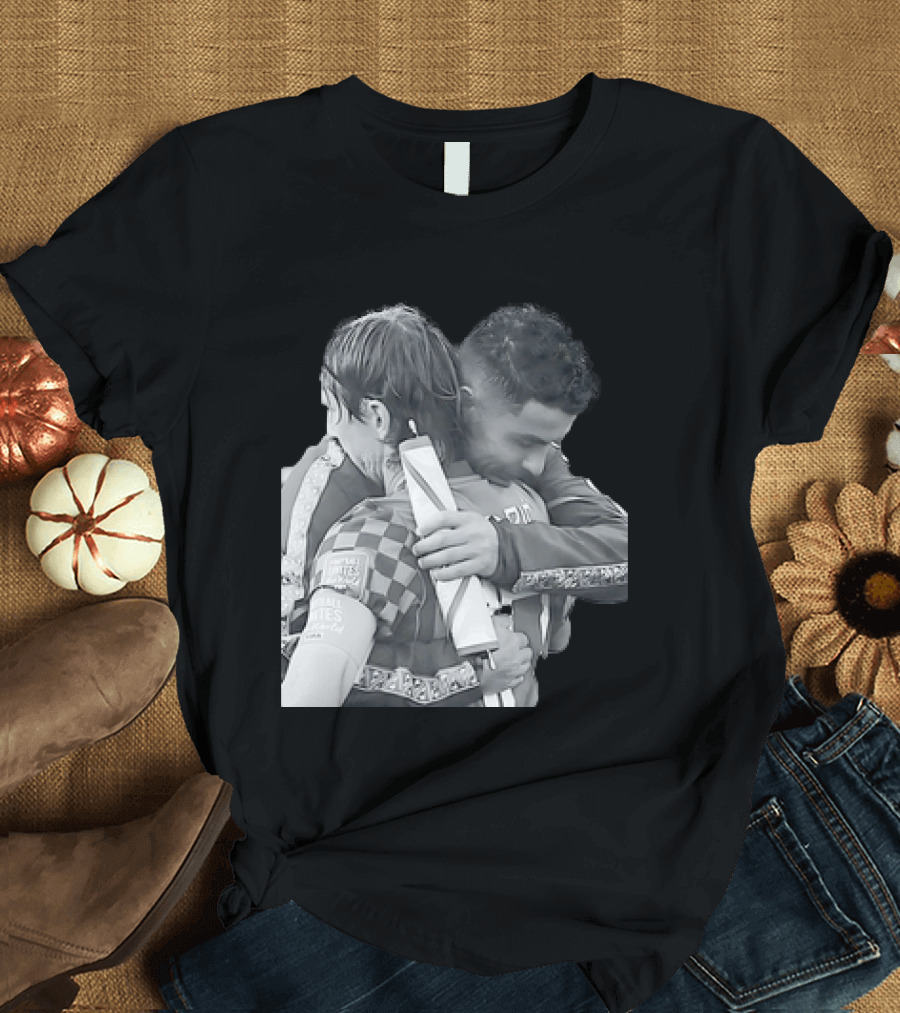 Luka Modric Cristiano Ronaldo Embrace Football Respect UEFA Nations League Croatia Portugal T-Shirt