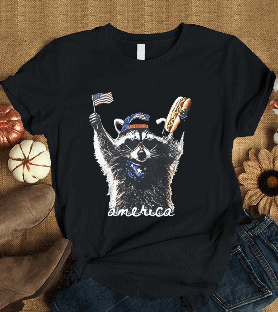 Raccoon Holding Hot Dog And Flag America 4th Of July Celebration T-Shirt