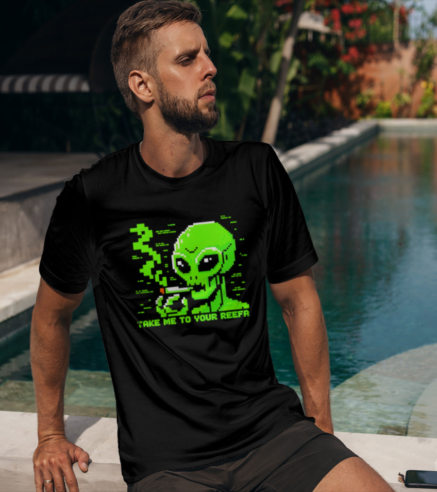Take Me To Your Reefa Alien Smoking Pixel Art Green Extraterrestrial T-Shirt