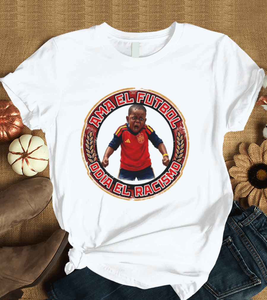 Ama El Futbol Odia El Racismo Niño Con Camiseta Roja Y Azul T-Shirt