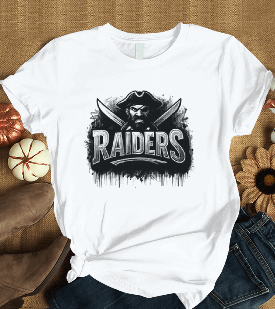 Las Vegas Raiders Distressed Pirate Logo Skull Swords And Raider T-Shirt