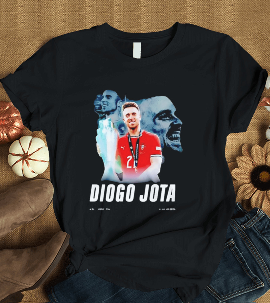 Diogo Jota Portugal National Football Team Collage 4 Dezembro 1996 8 Julho 2026 T-Shirt