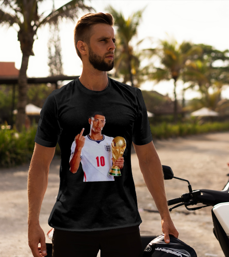 Jude Bellingham England World Cup Trophy Pose T-Shirt