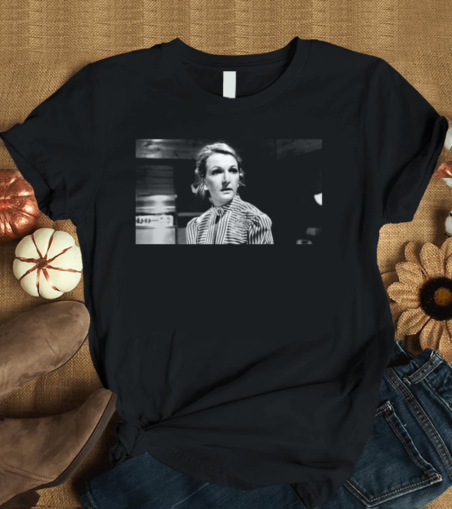 Penelope Keith Effortlessly Posh Star Of British Sitcoms T-Shirt