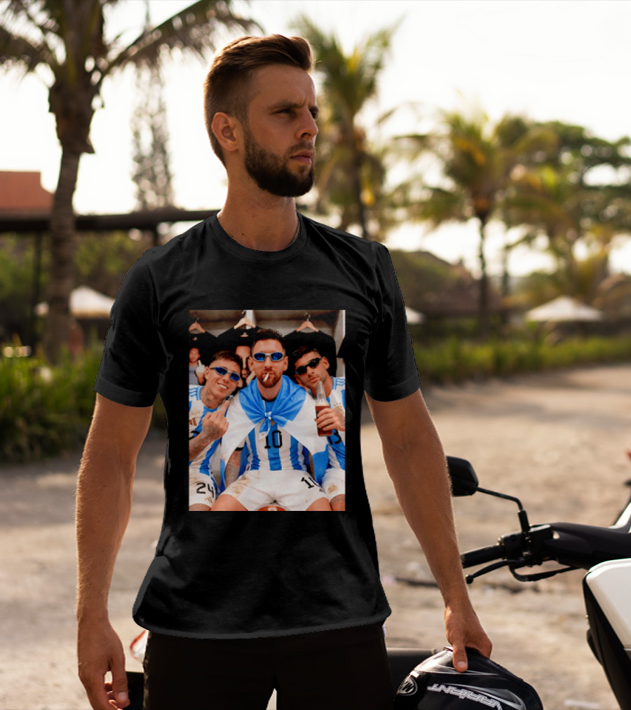 Argentina National Team Lionel Messi Enzo Fernandez Cristian Romero Celebration T-Shirt