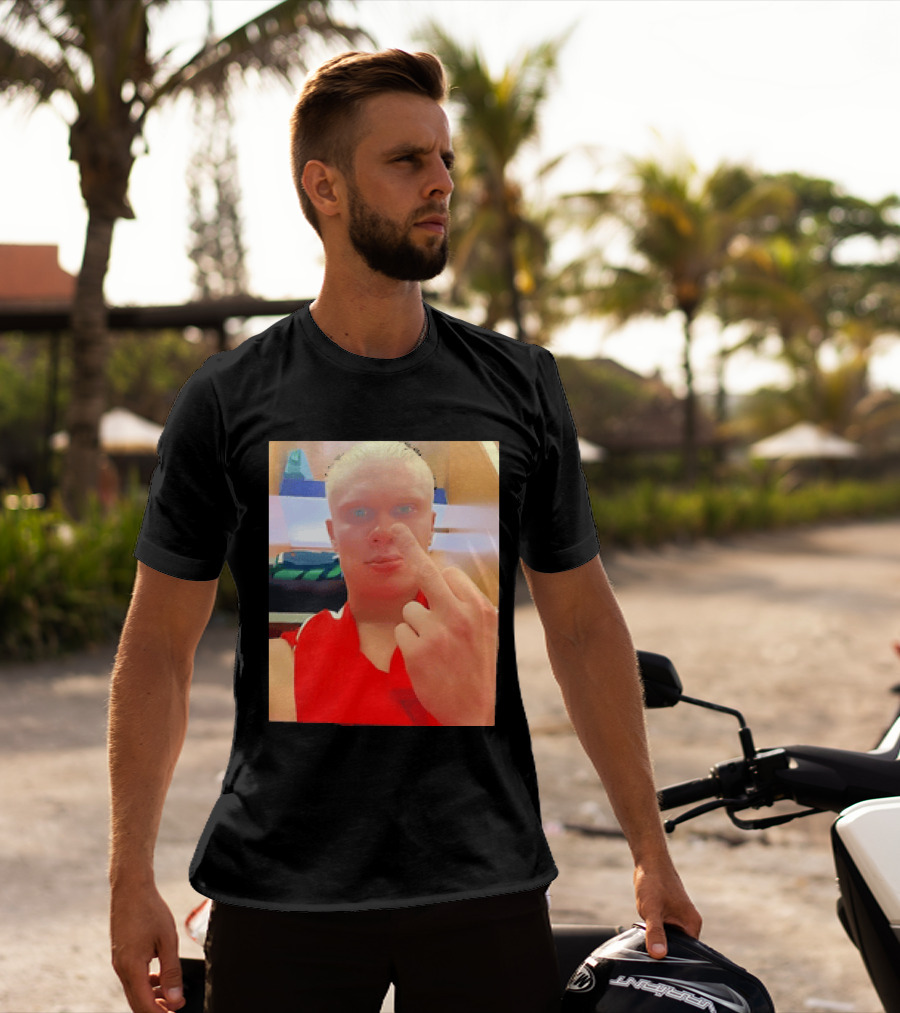 Norway Erling Haaland Middle Finger Selfie T-Shirt