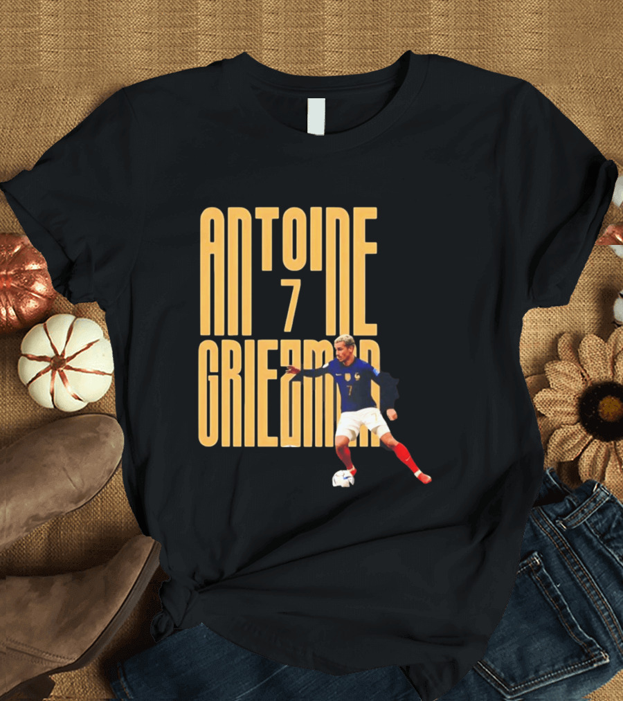Antoine Griezmann 7 France Football Dribbling T-Shirt