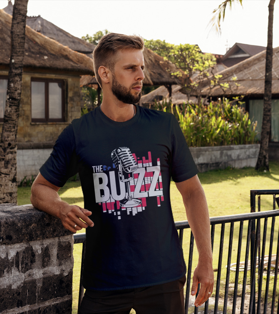 Podcast The Buzz Microphone T-Shirt