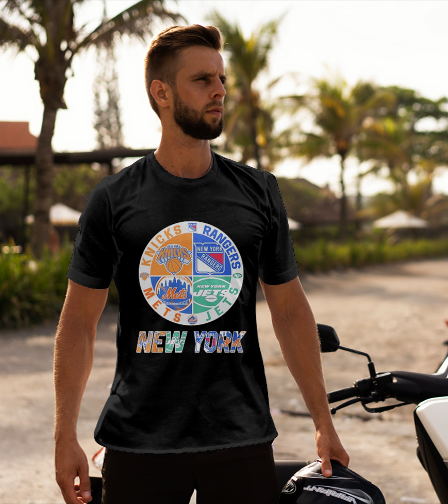 New York Knicks Rangers Mets Jets Fan Logos NY Sports Team Circle T-Shirt