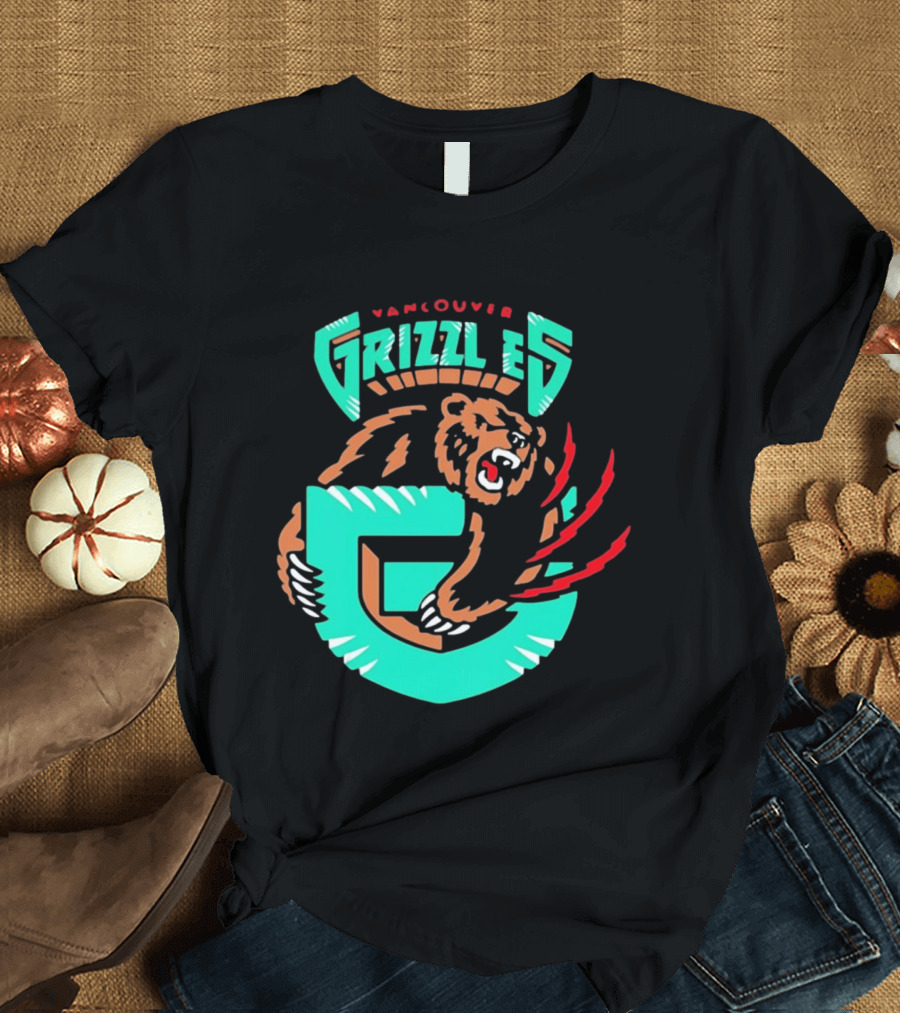 Vancouver Grizzlies Bear Claw Retro Sports Emblem Men's T-Shirt
