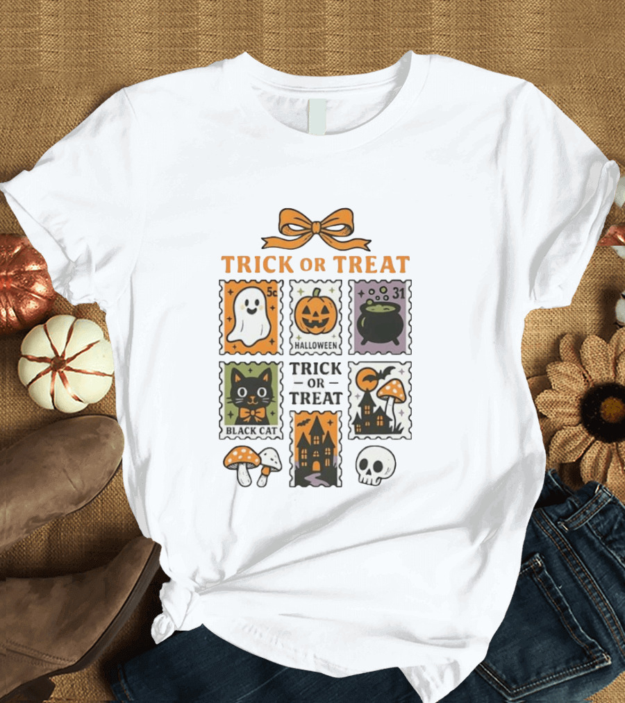 Trick Or Treat Halloween Ghost Pumpkin Cauldron Black Cat Haunted House T-Shirt