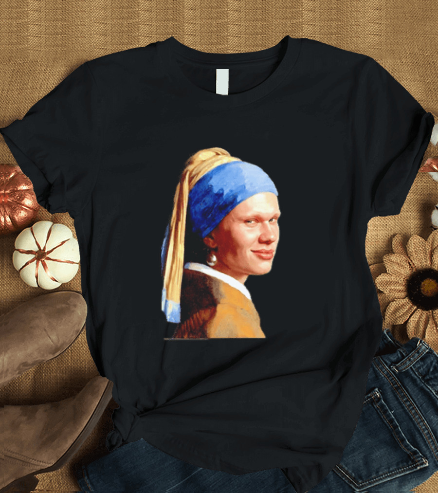Erling Haaland Girl With A Pearl Earring Football T-Shirt