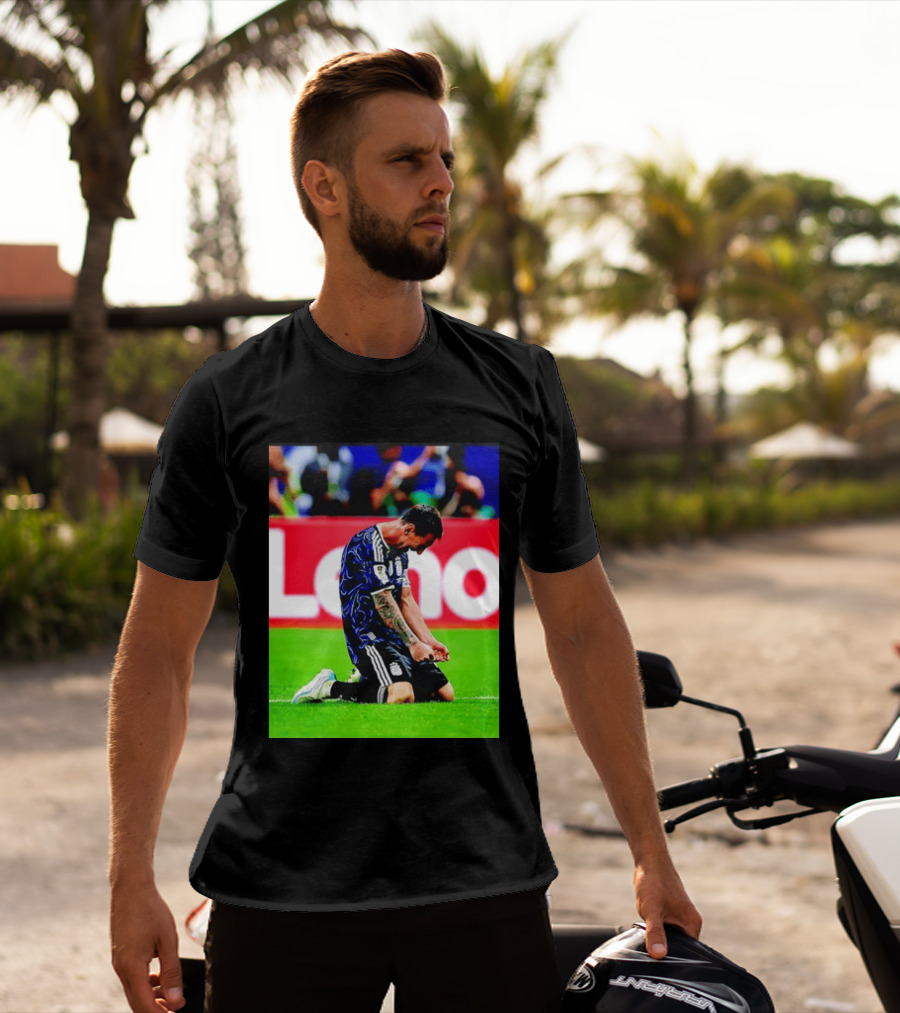 Argentina Football Icon Lionel Messi Kneels In Triumph National Team Victory T-Shirt