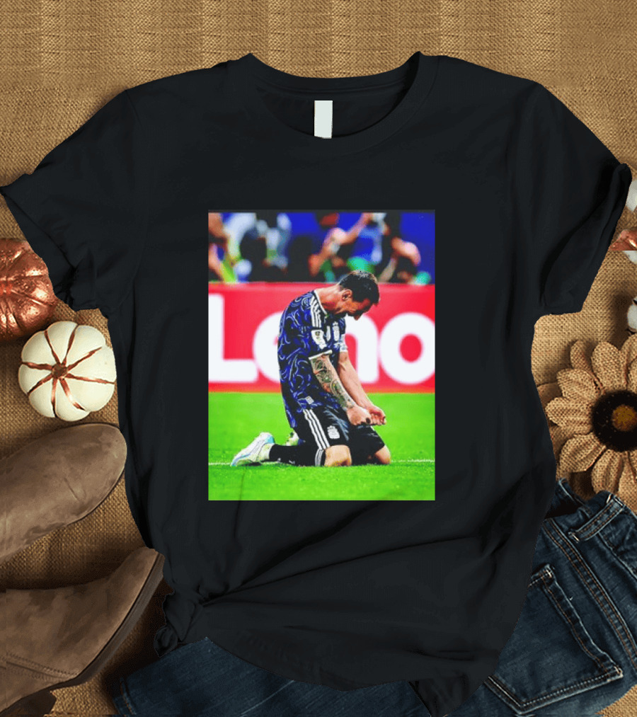 Argentina Football Icon Lionel Messi Kneels In Triumph National Team Victory T-Shirt