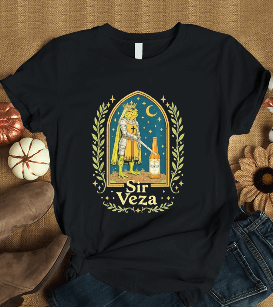 Sir Veza Frog Knight Medieval Pun Cerveza Bottle T-Shirt