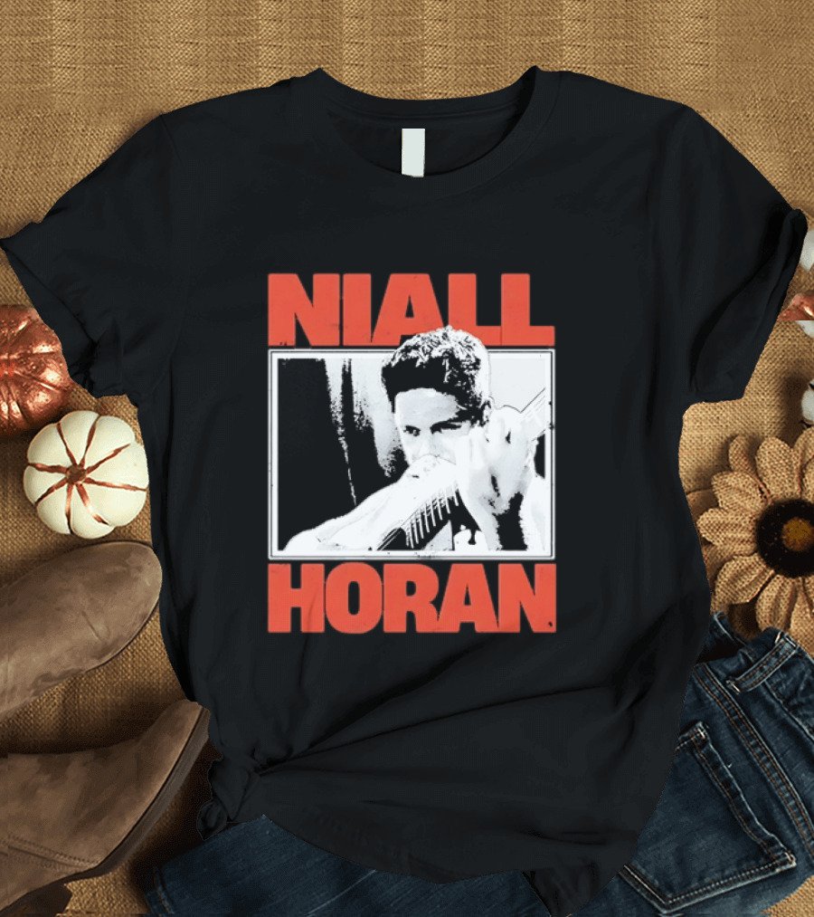 Niall Horan Distressed Guitar Player Image One Direction T-Shirt