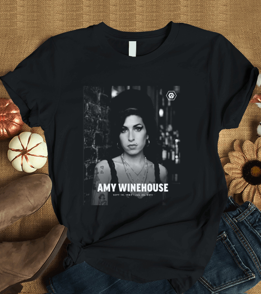 AMY WINEHOUSE Sept 14 1983 Jul 23 2011 Tribute Anniversary Memoriam T-Shirt