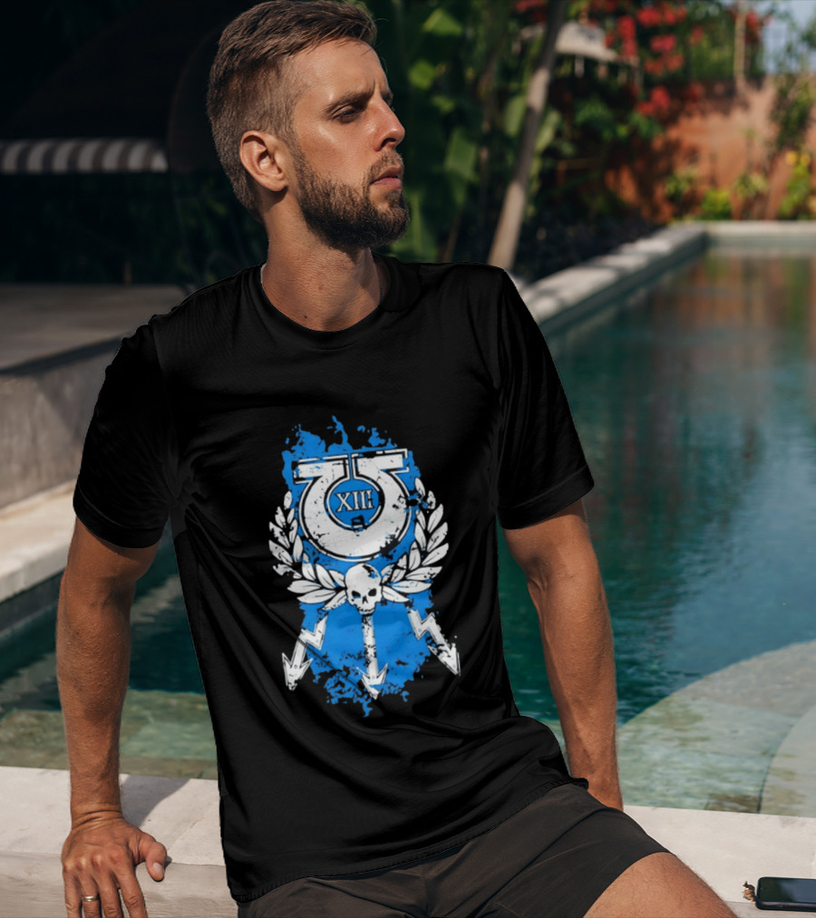 XIII Ultramarines Distressed Warhammer 40k Skull Lightning Laurel T-Shirt