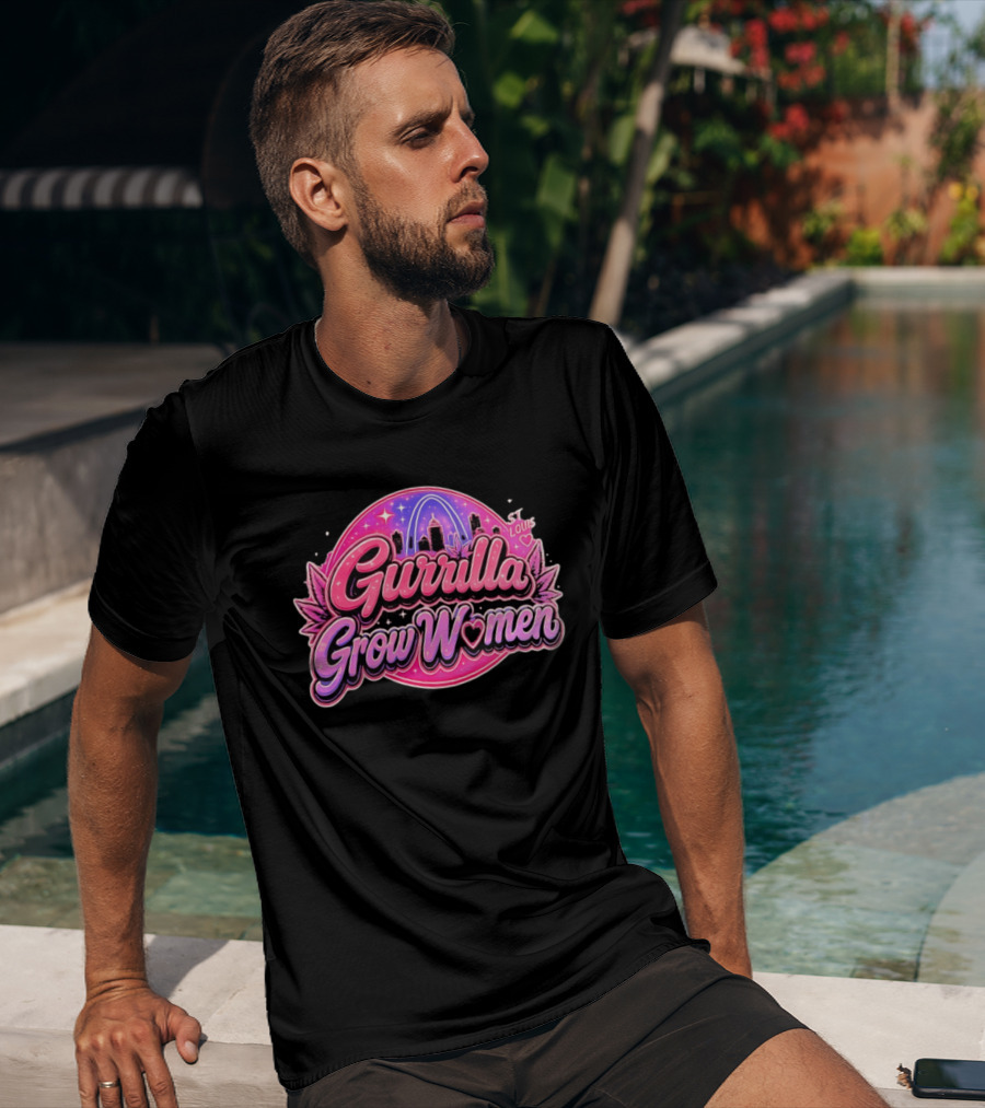 Gurrilla Grow Women St Louis Cannabis Cityscape Pink Sky Arch T-Shirt