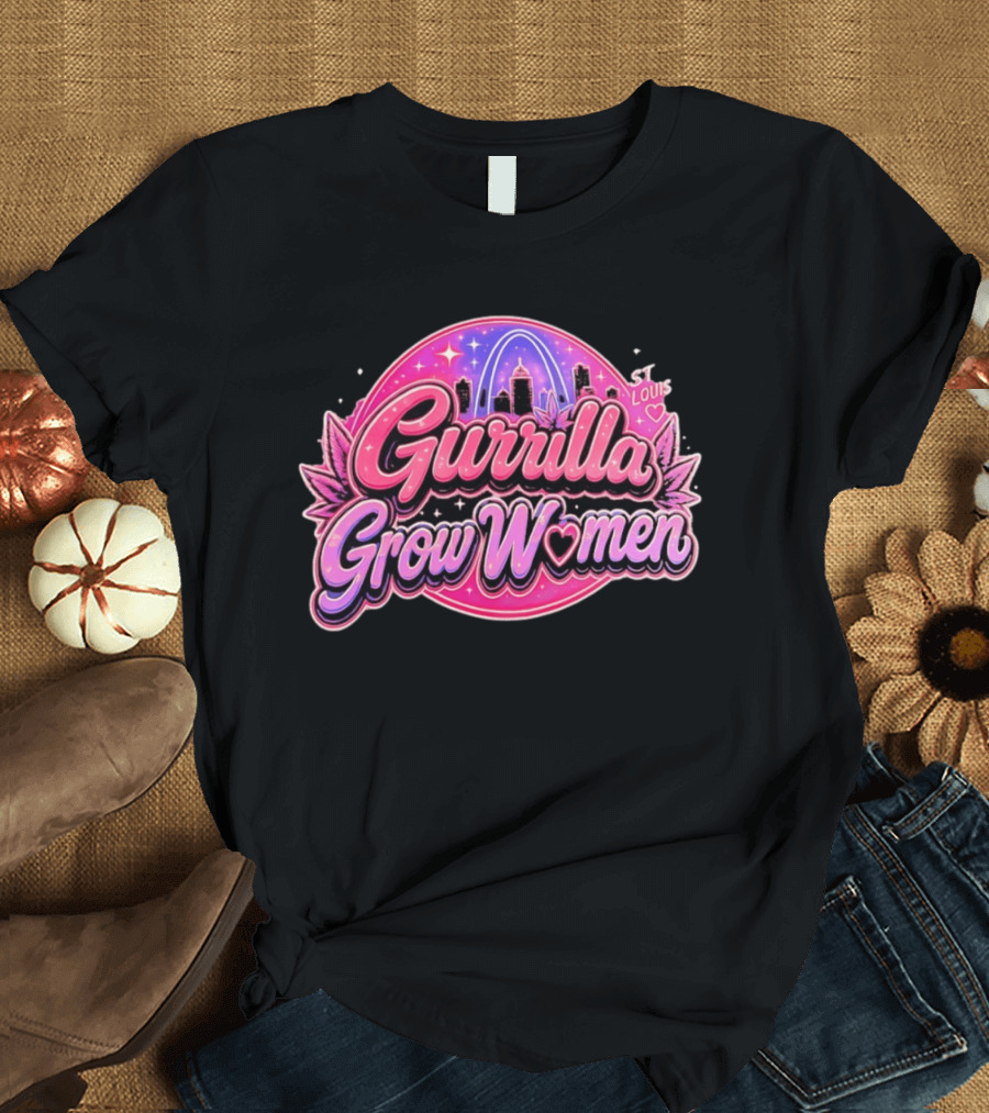 Gurrilla Grow Women St Louis Cannabis Cityscape Pink Sky Arch T-Shirt