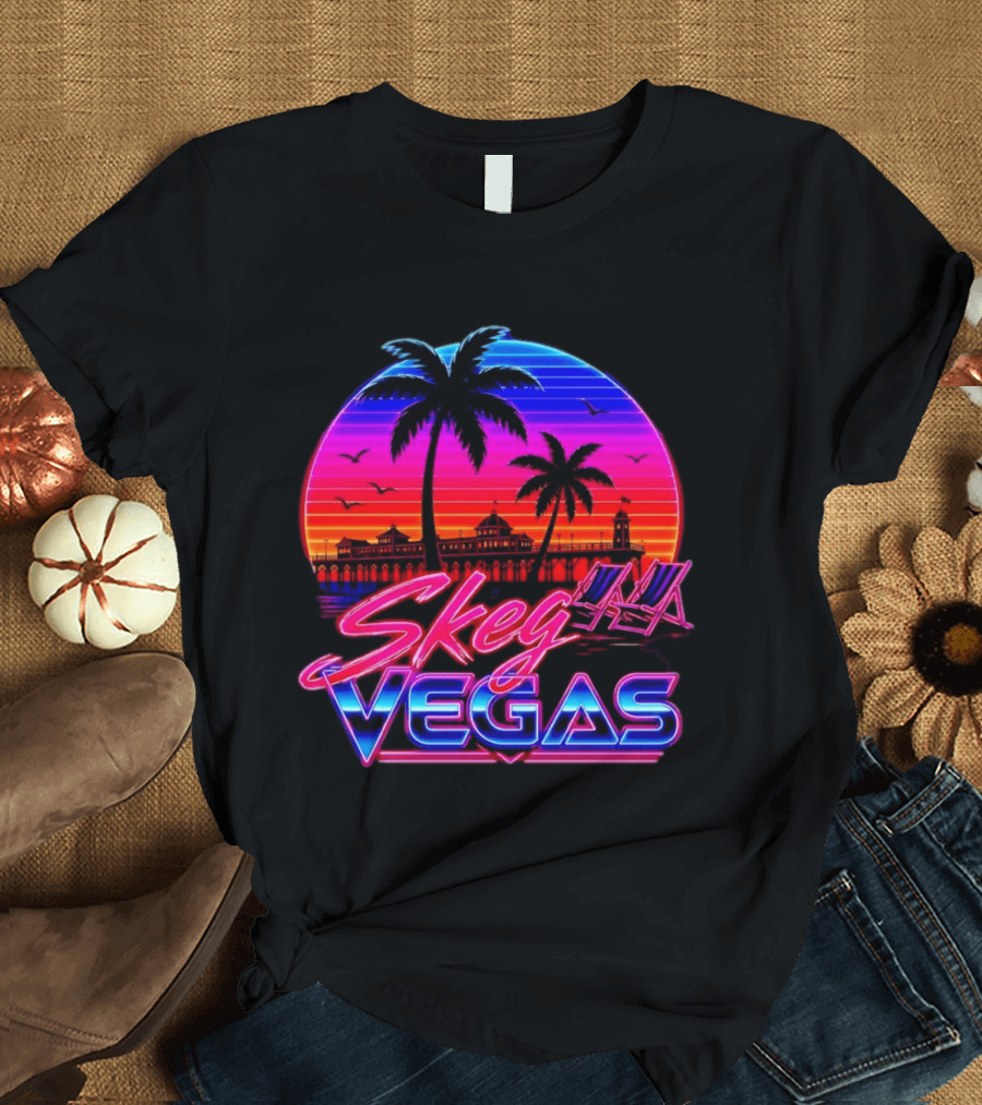 Skeg Vegas Beach Pier Sunset Skegness Retro Neon T-Shirt