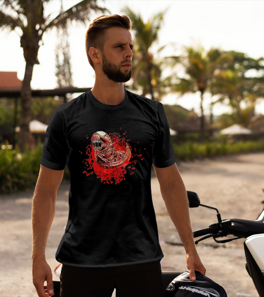 Aliens Chestburster Sci Fi Horror Blood Splatter Creature T-Shirt