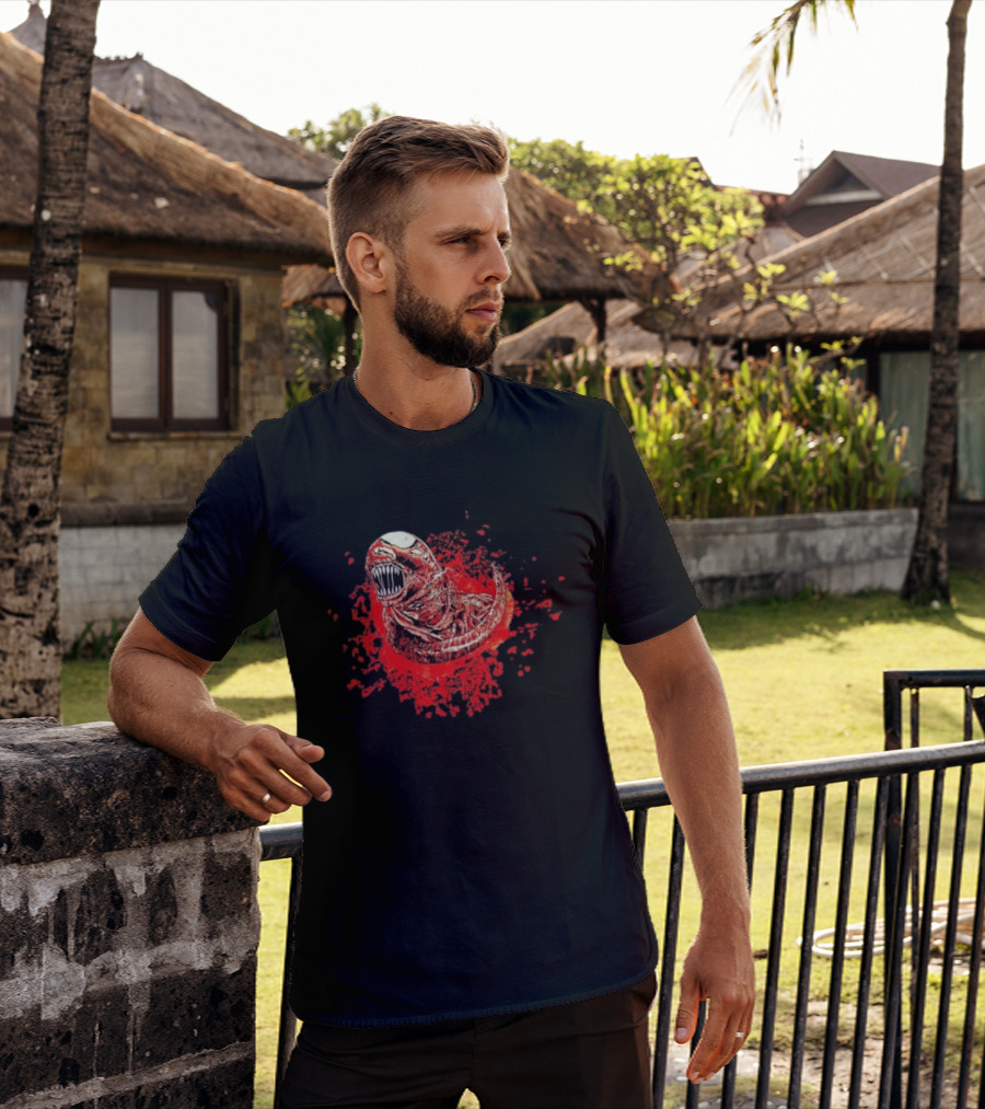 Aliens Chestburster Sci Fi Horror Blood Splatter Creature T-Shirt