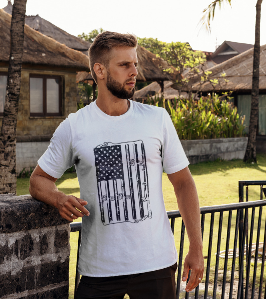 Distressed American Flag Fishing Rod Patriotic USA Angling Stars And Stripes T-Shirt