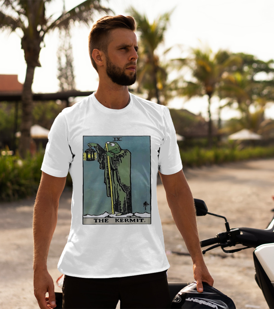Kermit Tarot Card IX The Hermit Muppets Lantern T-Shirt