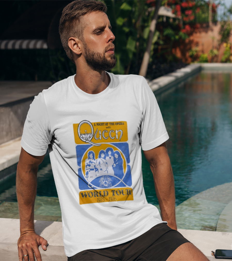 Queen A Night At The Opera World Tour 1975 1976 Vintage Band Photo T-Shirt