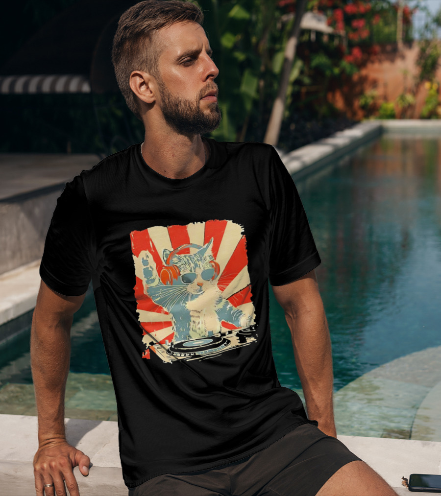 DJ Cat Headphones Sunglasses Retro Style Music Lover T-Shirt