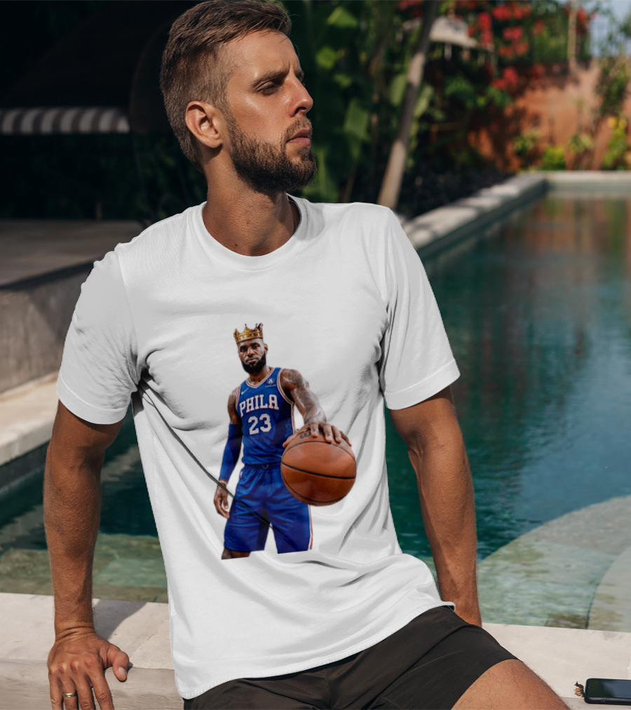 LeBron James King Crown Dribbling Philadelphia 76ers Basketball Player 23 Phila T-Shirt