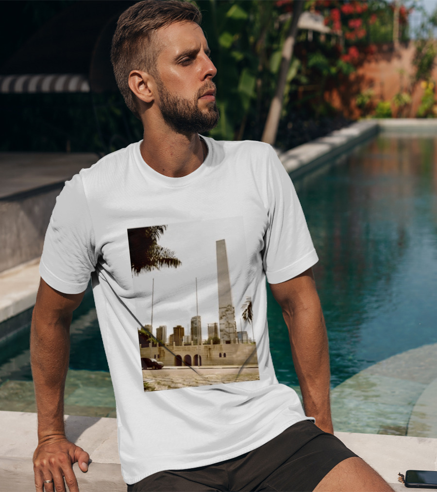 Obelisco Do Ibirapuera M M D C Viveram Pouco Para Morrer Bem Morreram Jovens Historical Monument São Paulo Brazil T-Shirt