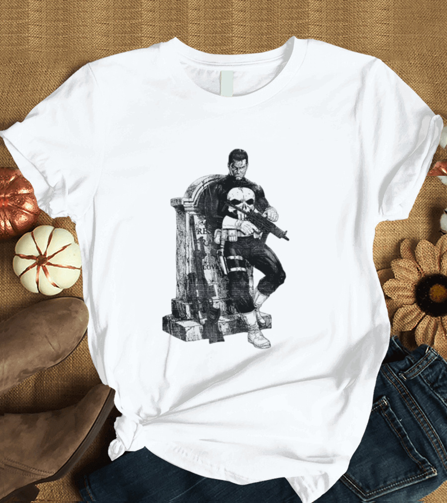Frank Castle Gravestone Rest Of Loved Ones Marvel Comics The Punisher T-Shirt