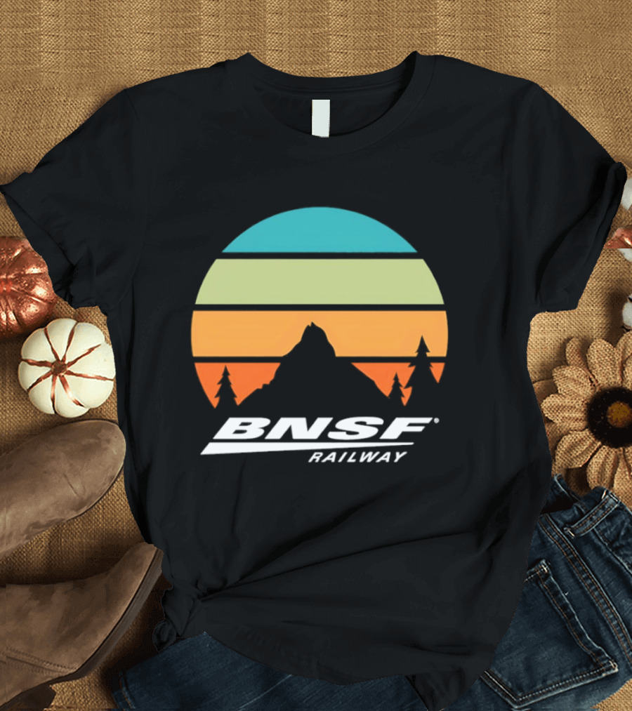 BNSF Railway Mountain Landscape Retro Sunset T-Shirt