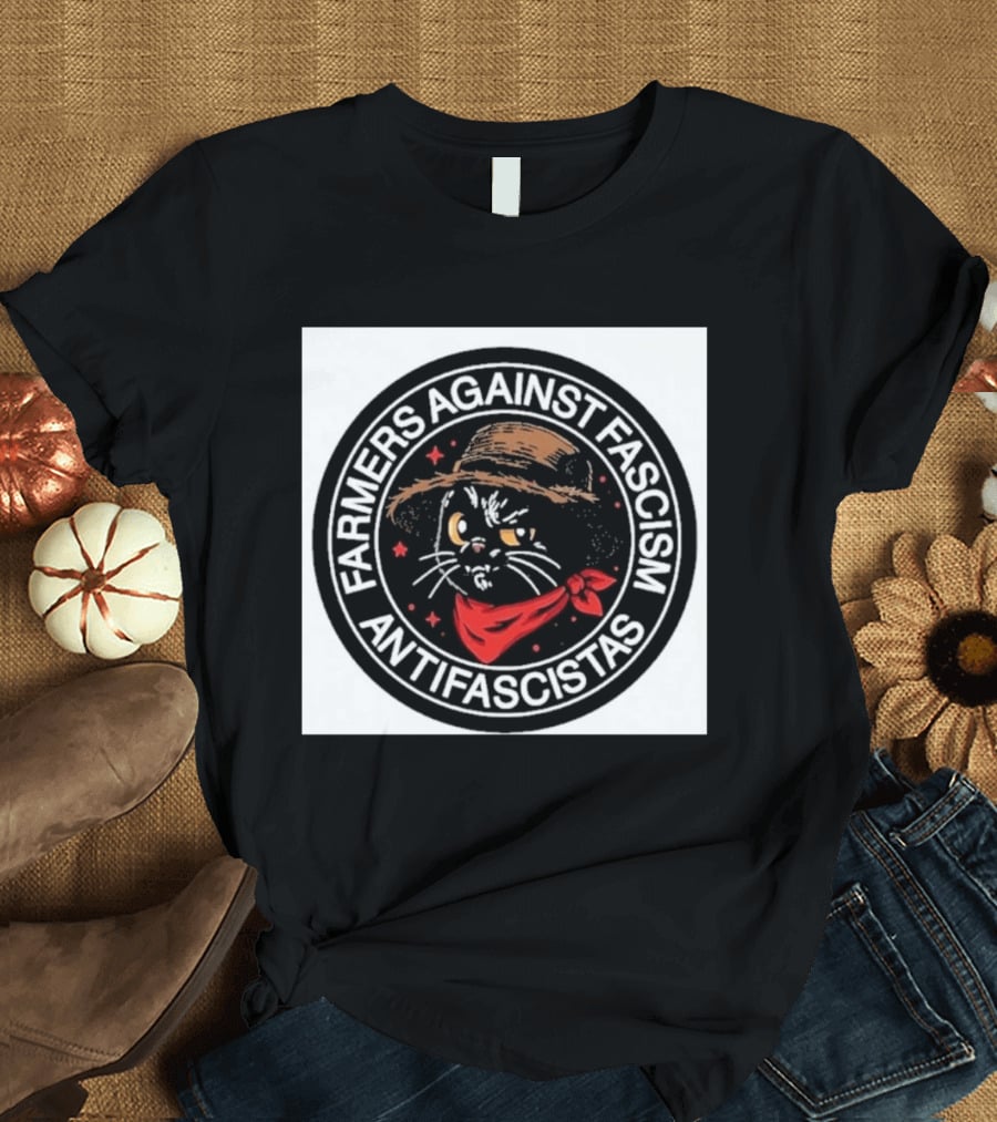 Farmers Against Fascism Antifascistas Cat Straw Hat Red Bandana T-Shirt