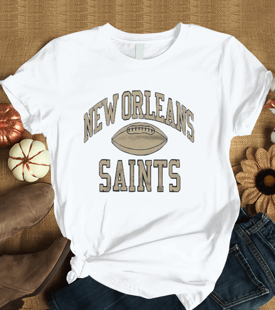New Orleans Saints Distressed Football Team Fan T-Shirt