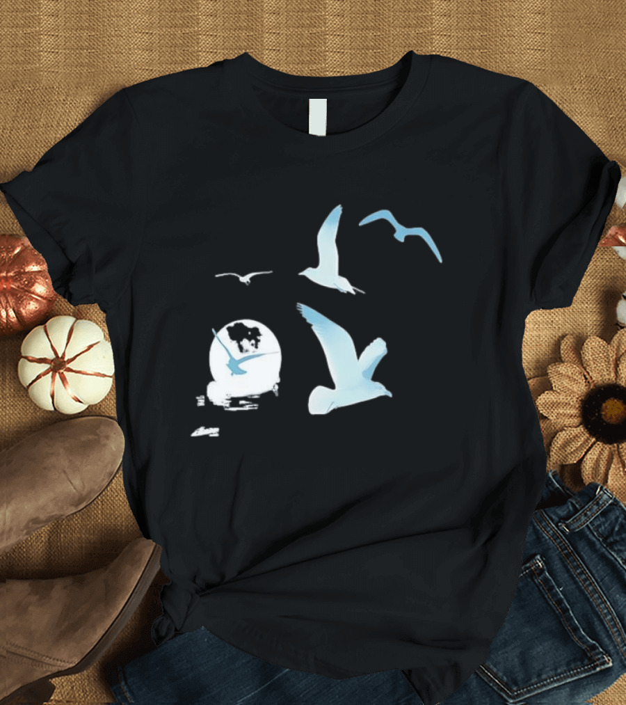 1989 Seagull Boxy Flock In Flight Retro Aesthetic T-Shirt