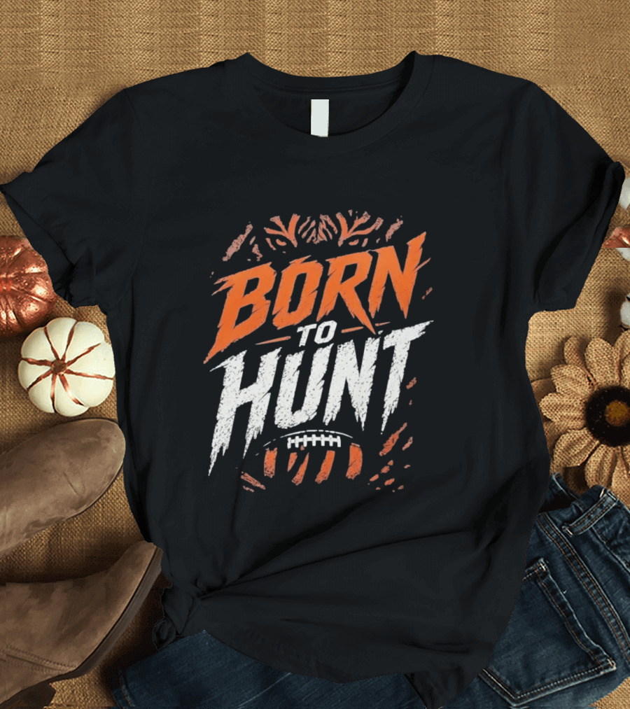 Born To Hunt Tiger Football Ball Print T-Shirt