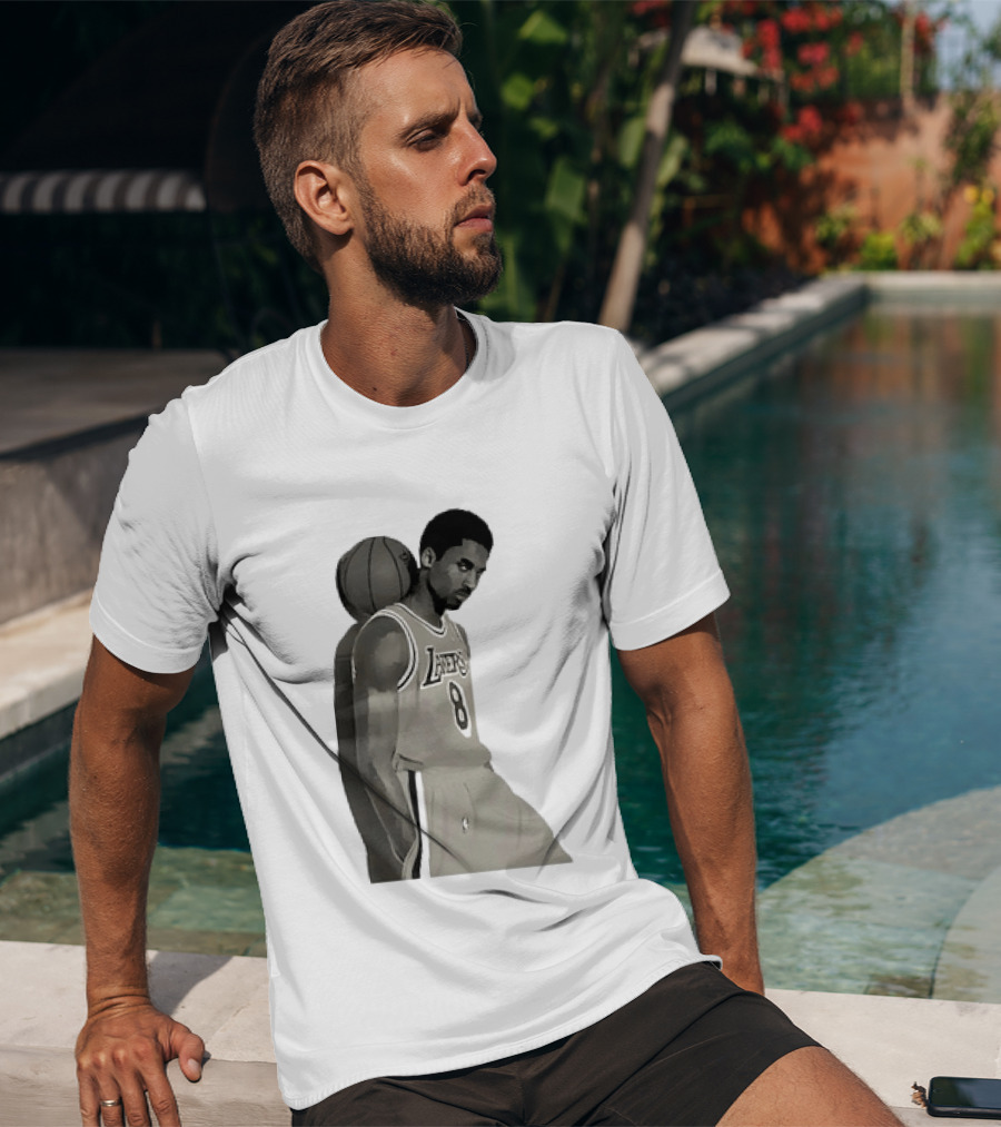 Kobe Bryant LA Lakers NBA Legend Iconic Number 8 T-Shirt