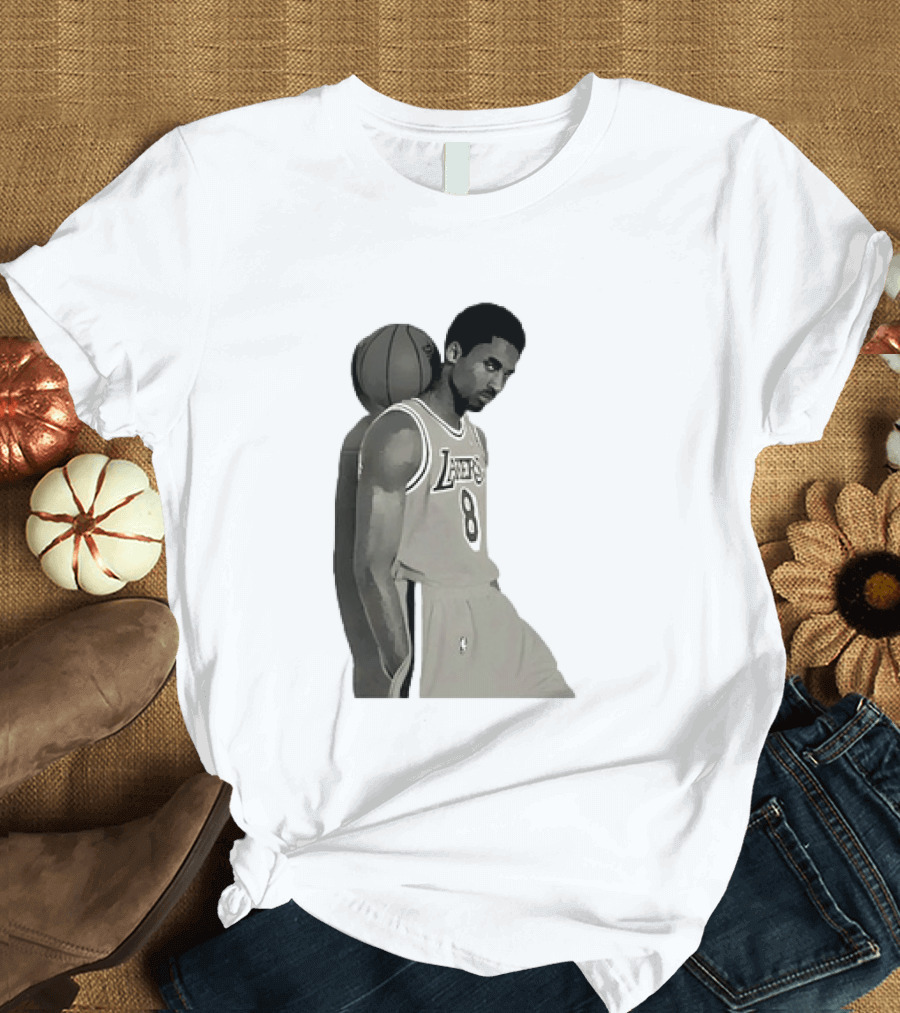 Kobe Bryant LA Lakers NBA Legend Iconic Number 8 T-Shirt