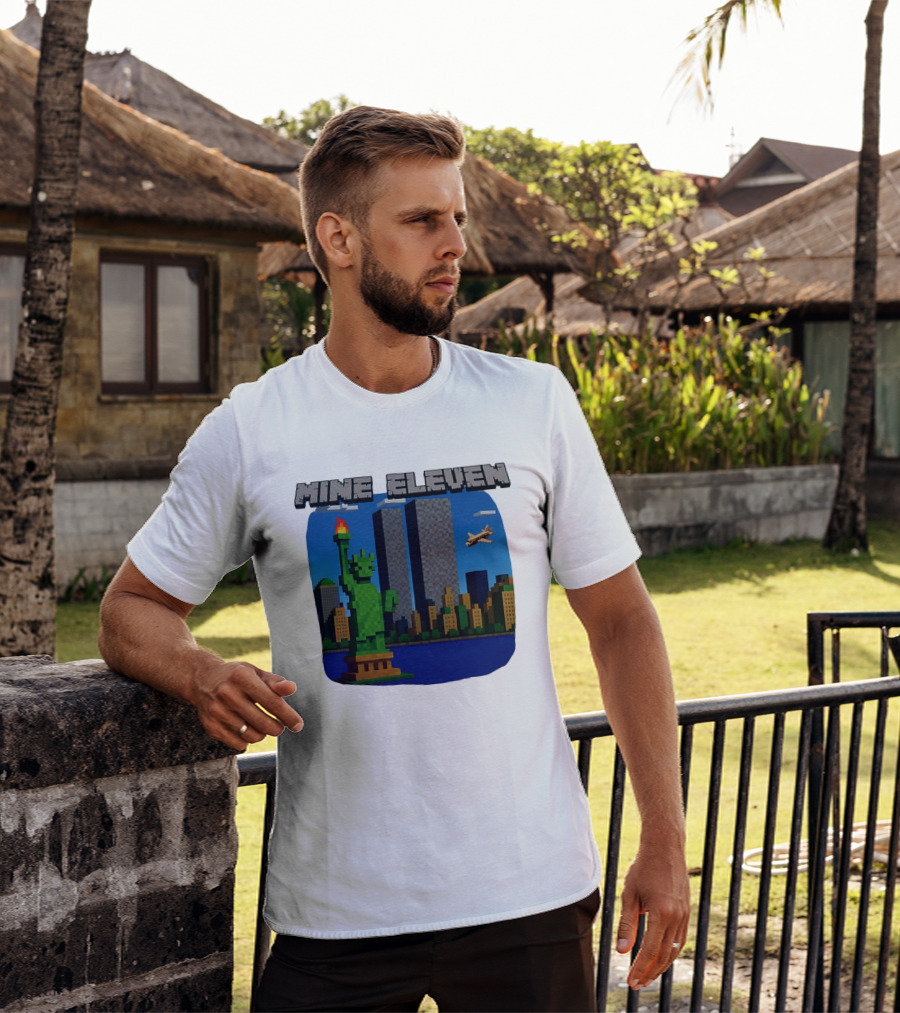 Mine Eleven Pixel City Statue Vector World Twin Towers Scene T-Shirt