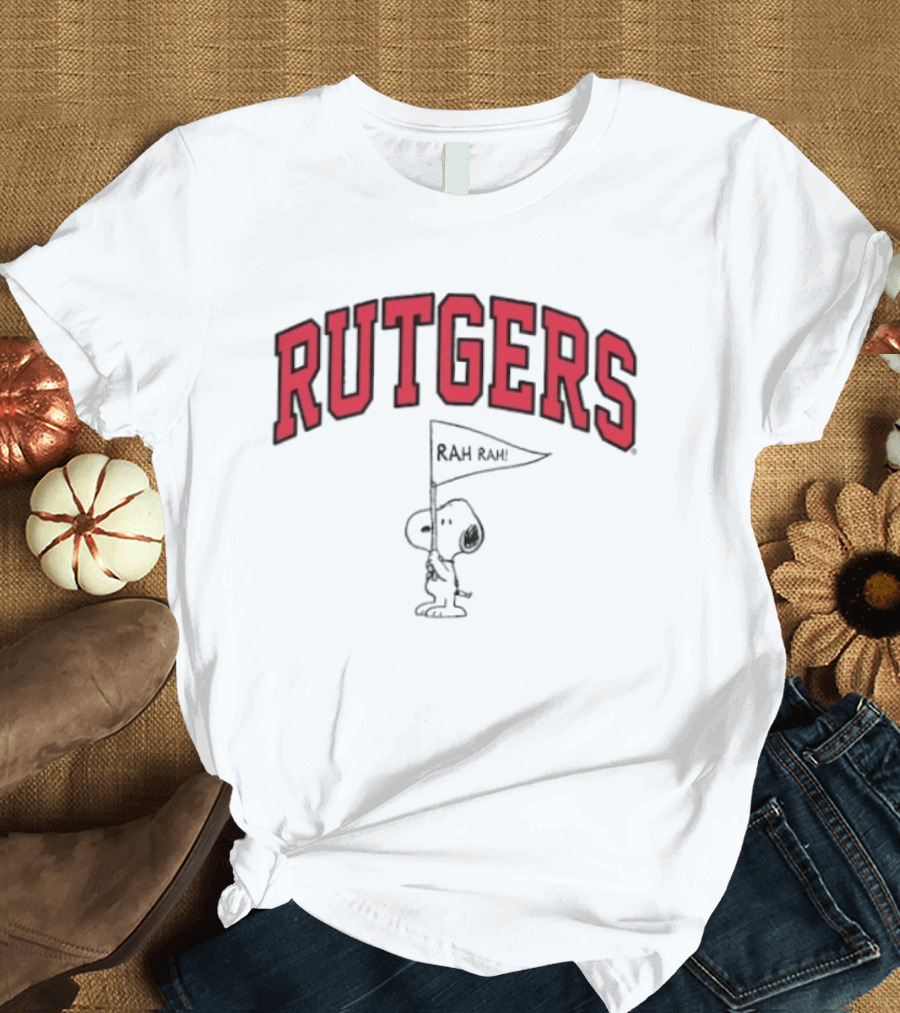 Rutgers Scarlet Knights Snoopy Rah Rah Flag T-Shirt