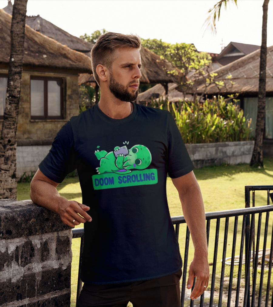 Doom Scrolling Cthulhu Lovecraft Monster With Smartphone T-Shirt