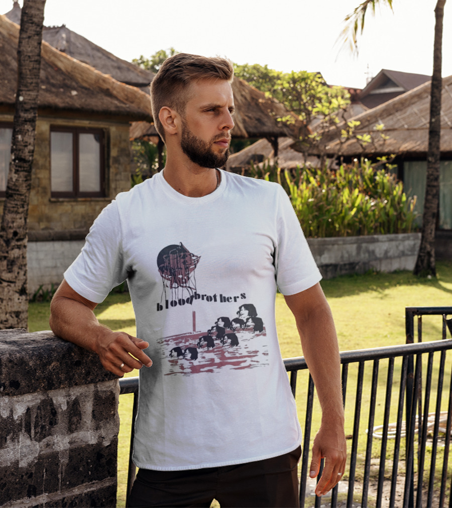 Blood Brothers Musical West End Willy Russell Dripping Red Moon T-Shirt